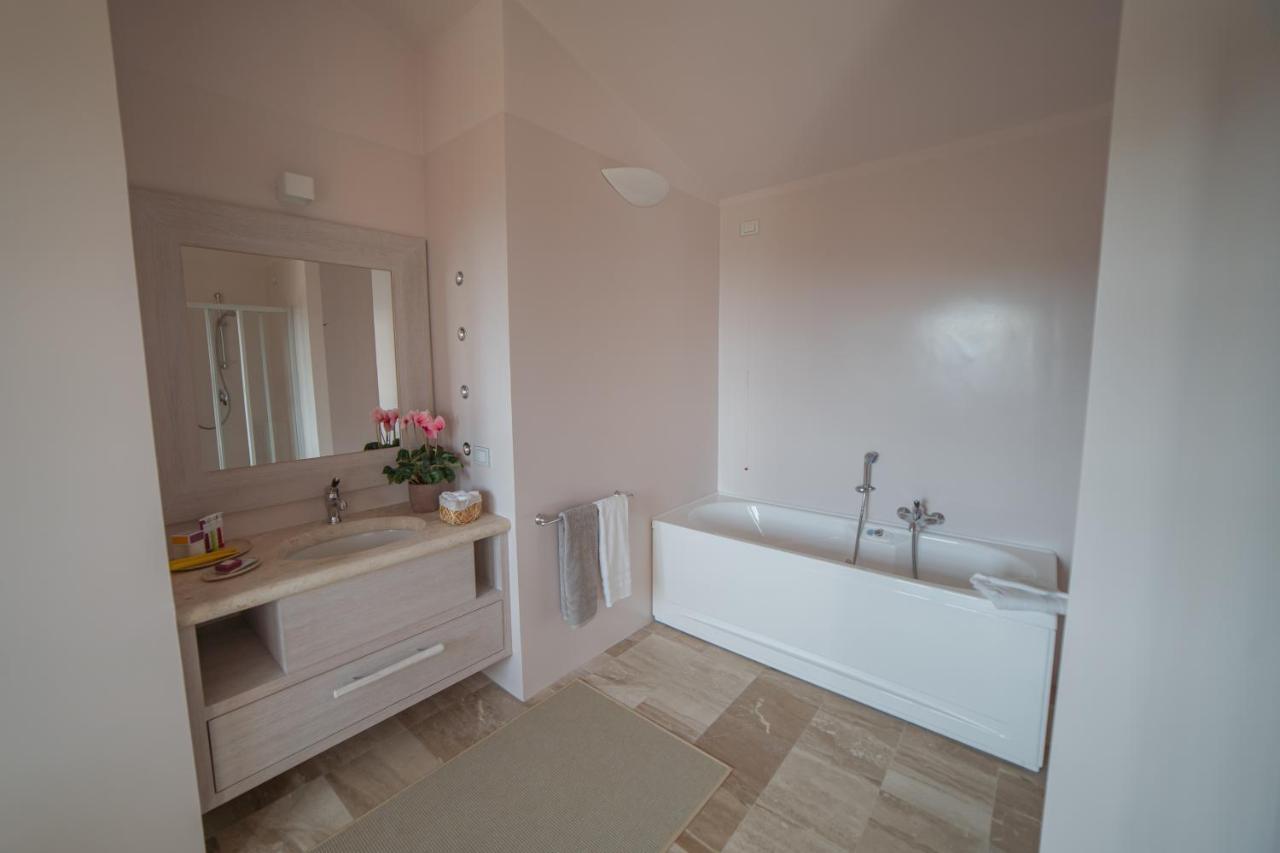 Hotel Borgo Smeraldo Arzachena Luaran gambar